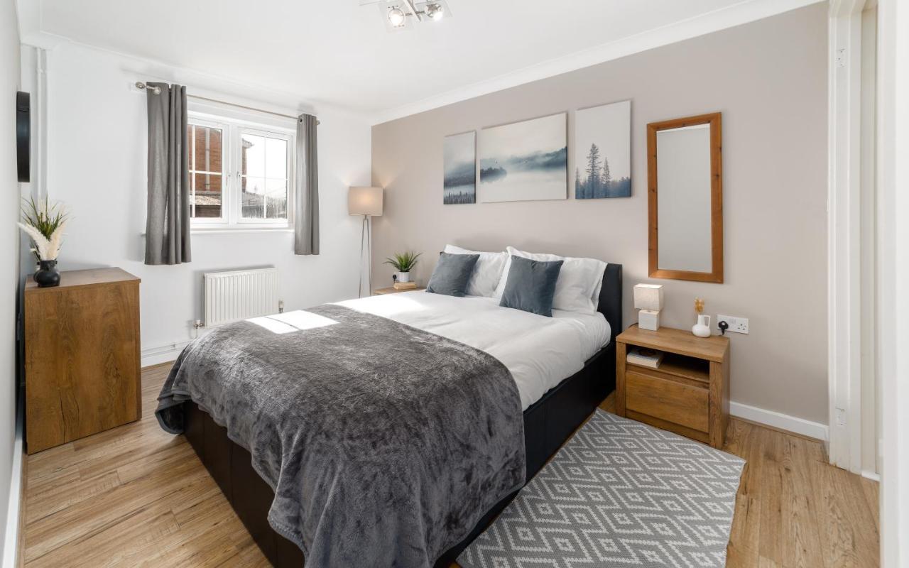 Charming 2Br Ground Floor Flat In Sholing, 11 Mins From City Centre - Recently Set Up With Love Southampton Kültér fotó