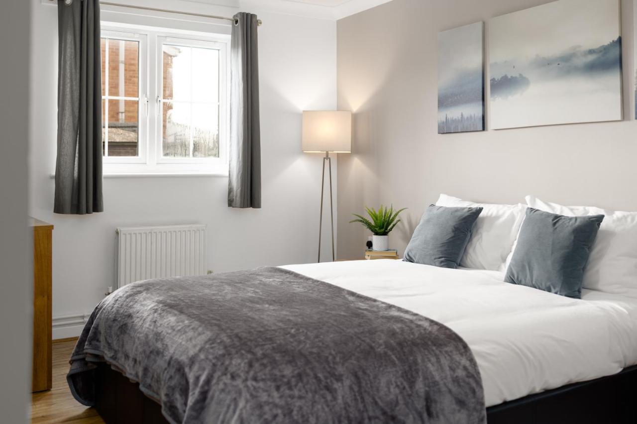 Charming 2Br Ground Floor Flat In Sholing, 11 Mins From City Centre - Recently Set Up With Love Southampton Kültér fotó